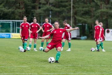 Bild 76 - F SV Boostedt - SV Fortuna St. Juergen : Ergebnis: 2:1